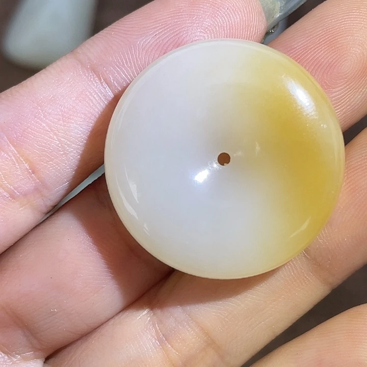 和田玉（糖玉）未镶嵌颈饰