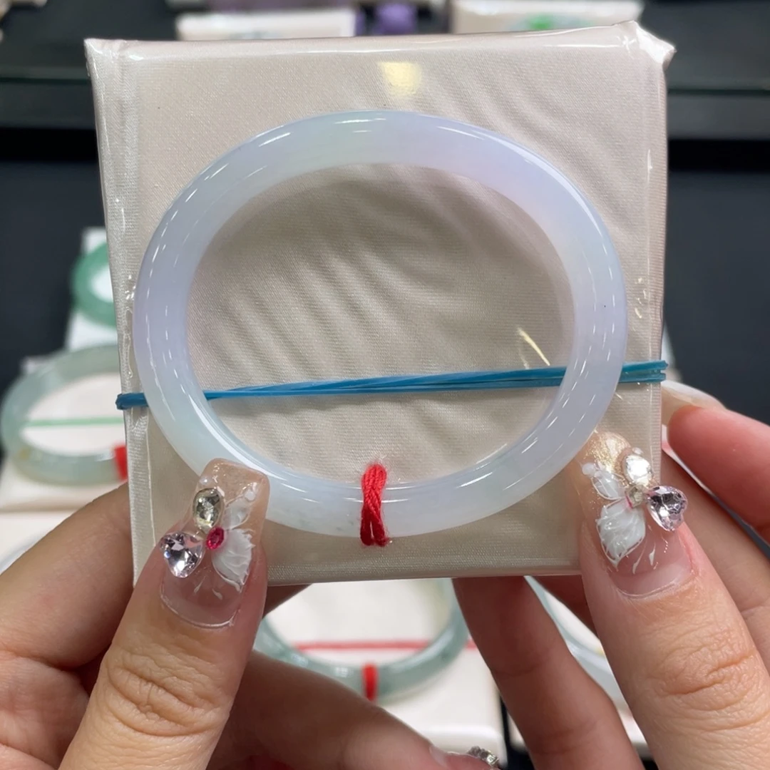 翡翠未镶嵌手镯翡翠手镯