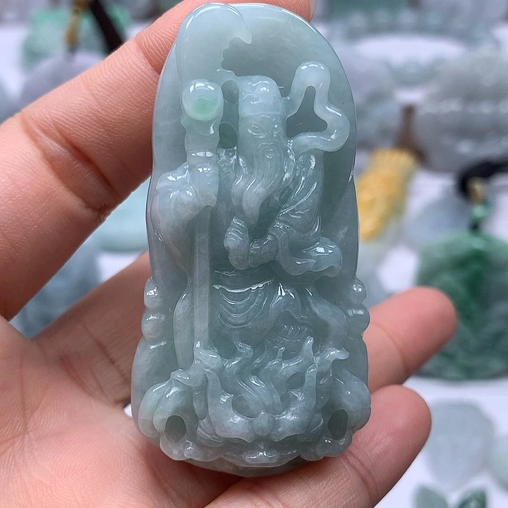 翡翠未镶嵌颈饰立体关二爷卡厚12+