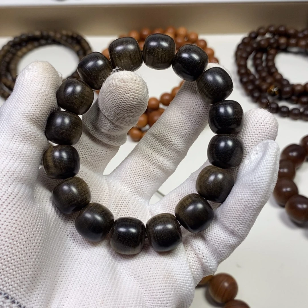 辉***檀香木老山檀香1314水阴沉奶香