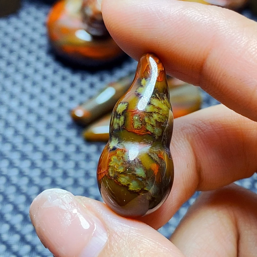 未镶嵌颈饰玛瑙/玉髓壹*哥