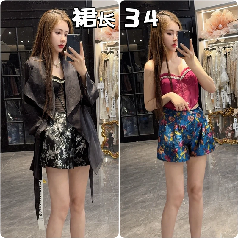 62884浮雕暗花烫金花朵短裤