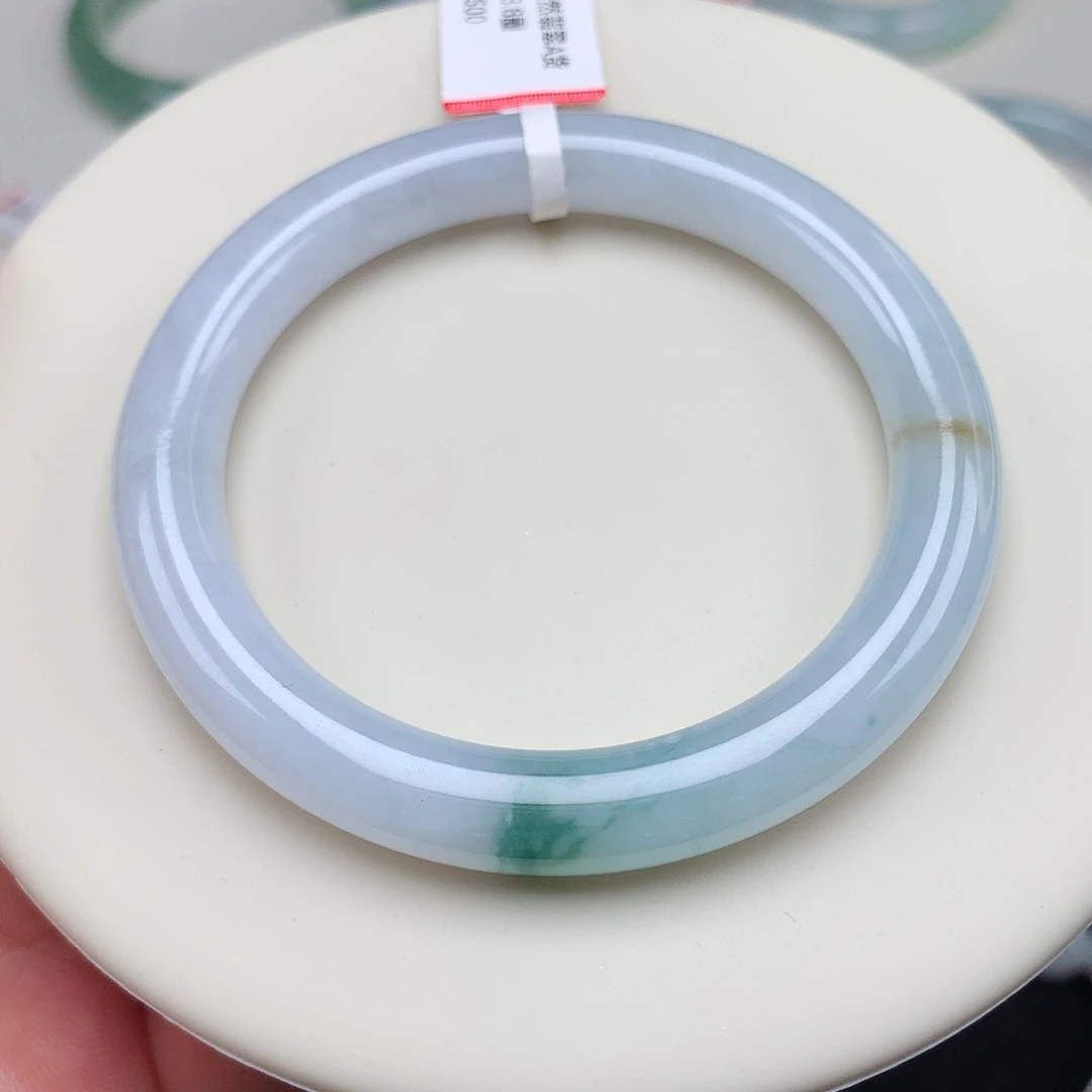 翡翠未镶嵌手镯53圈