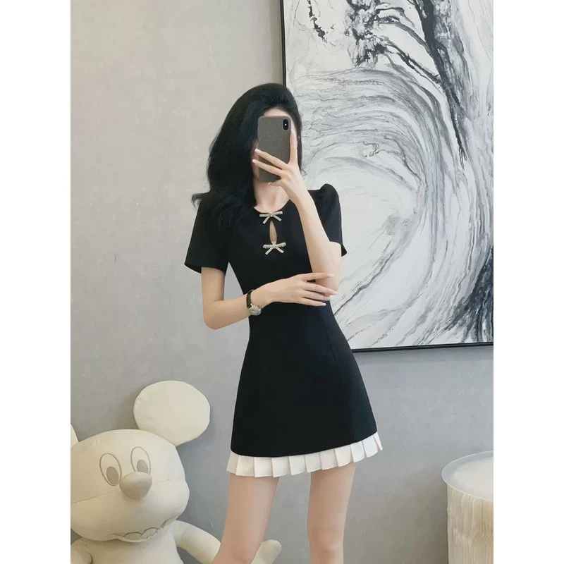 法式小香风高级感温柔百搭蝴蝶结设计连衣裙夏季新款赫本风小黑裙