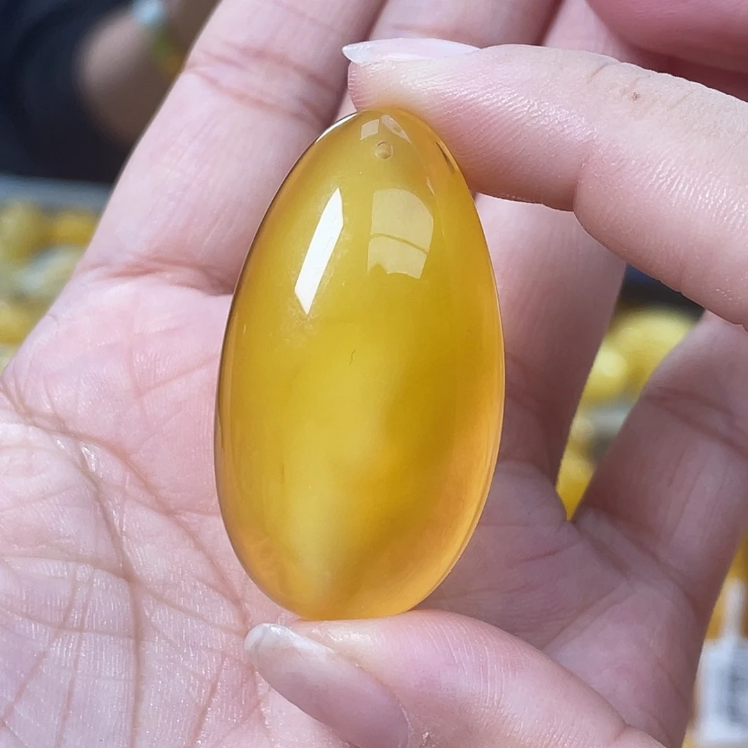 琥珀未镶嵌珠宝奇石h11