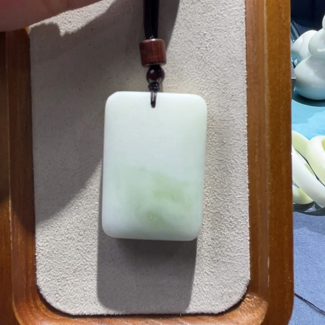 蓝田玉（蛇纹石化大理石玉）颈饰未镶嵌赵*