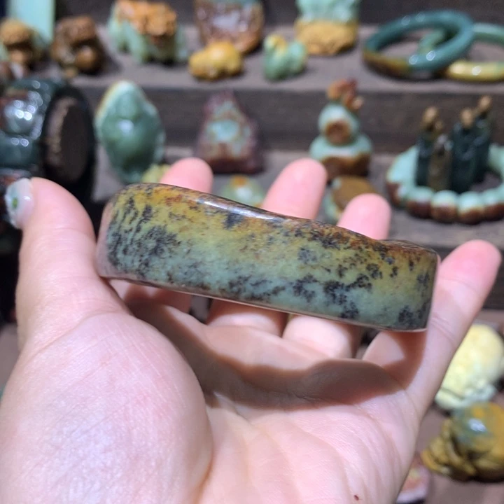 岫岩河磨玉（透闪石质玉）未镶嵌挂件