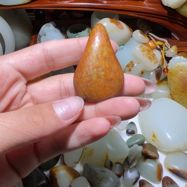 未镶嵌和田玉（子料）挂件