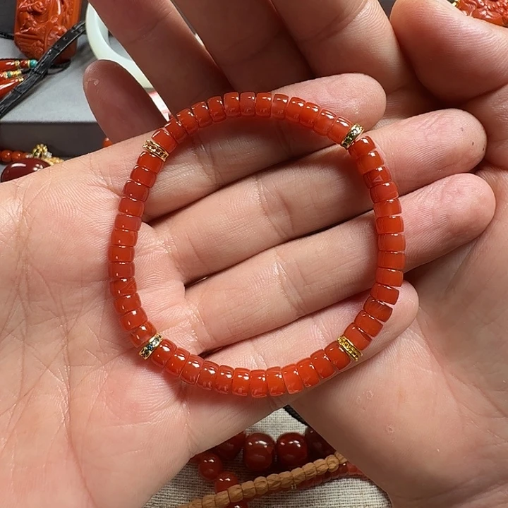 了***南红玛瑙未镶嵌颈饰