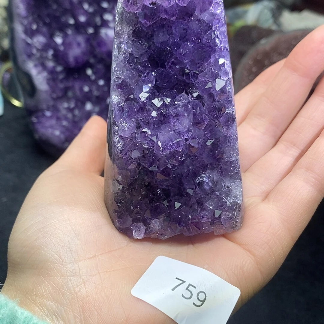 紫晶未镶嵌大型摆件（非配饰）