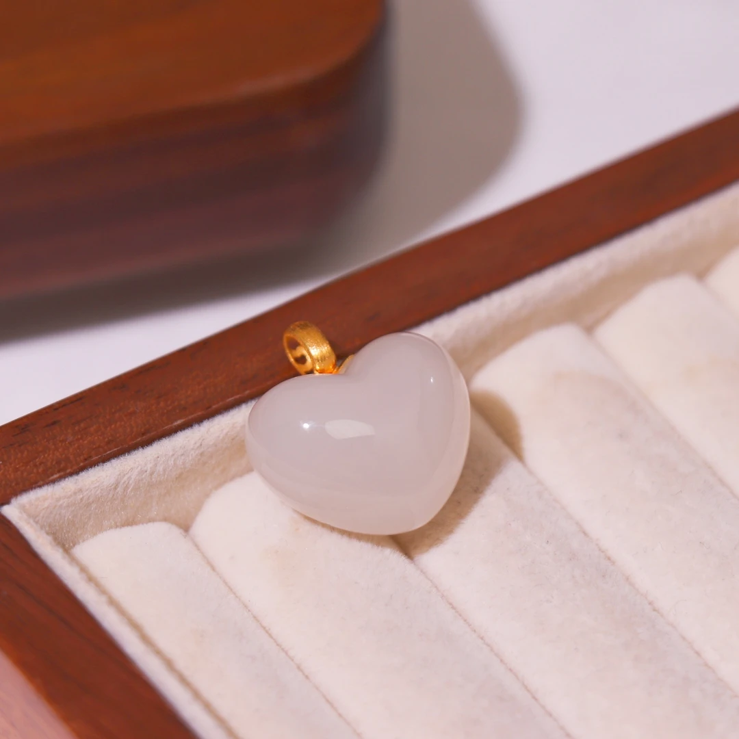 【熊总夫妇】和田玉藕粉爱心18K金吊坠