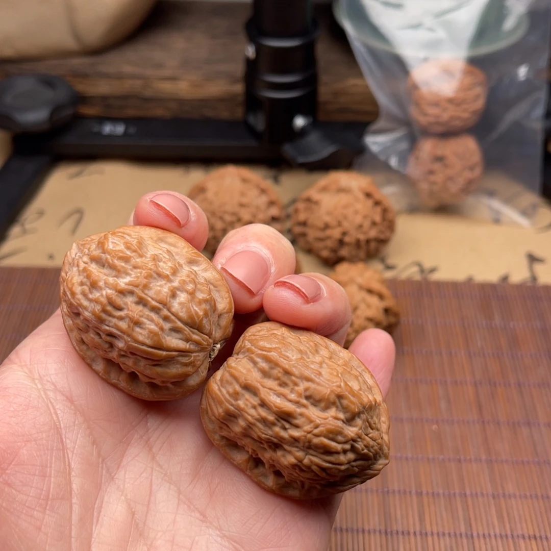 吊坠文玩核桃淋****伞34金钱豹全品