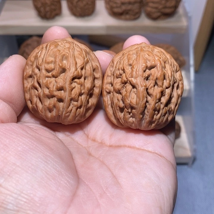 文玩核桃吊坠全品乾坤鼎