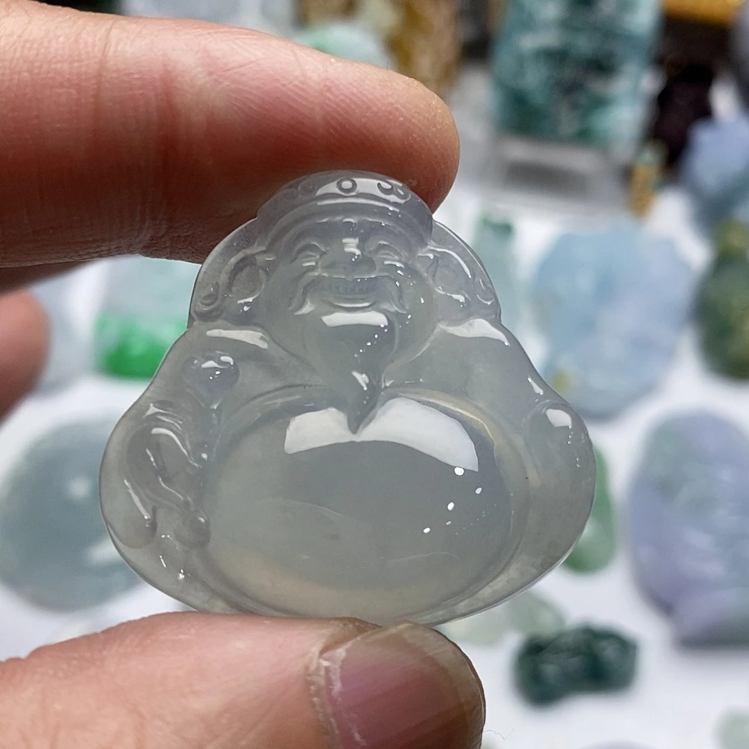 翡翠未镶嵌颈饰财神