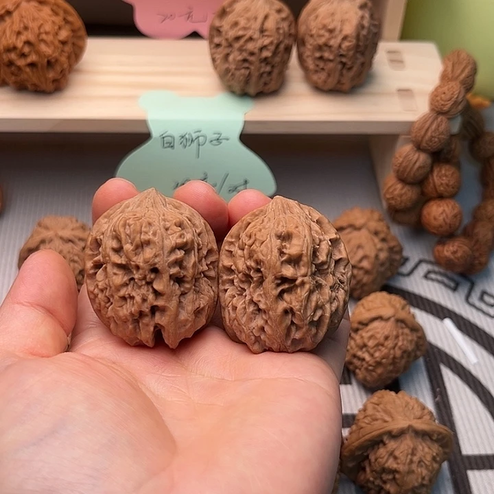 小***乖文玩核桃吊坠将军榜36