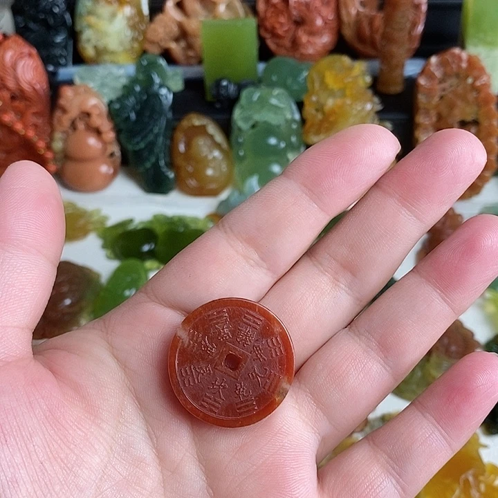 未镶嵌蛇纹石玉颈饰