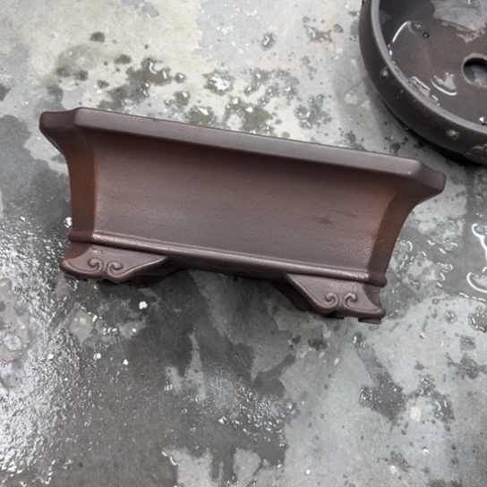 紫砂花盆中香气浓重