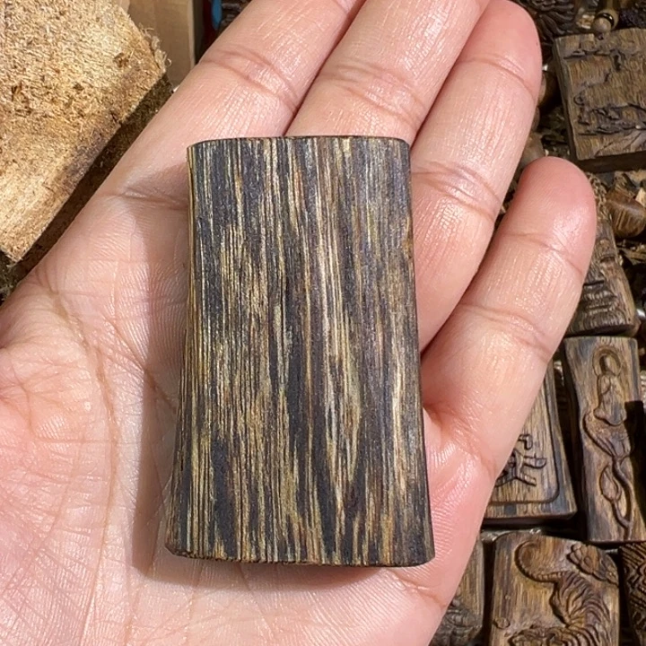 沉香碎屑沉香绿棋楠沉香牌12克