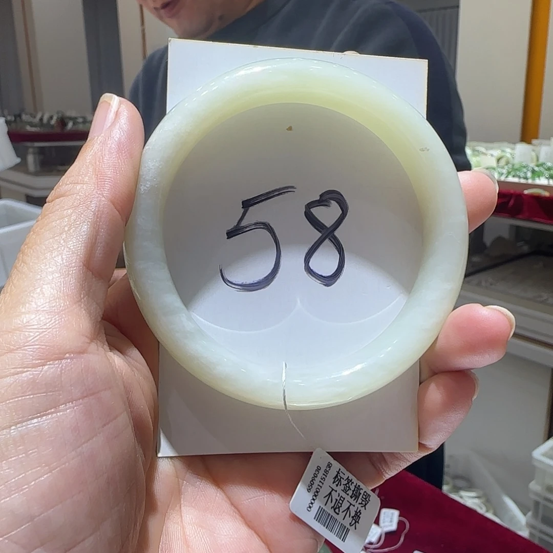 和田玉未镶嵌手镯510