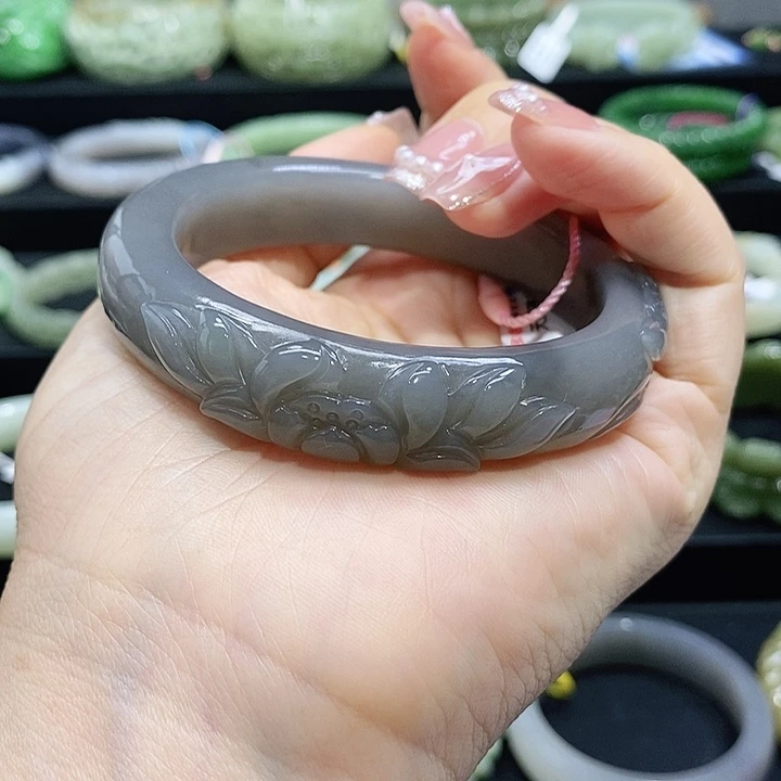 和田玉手镯58圈口44未镶嵌