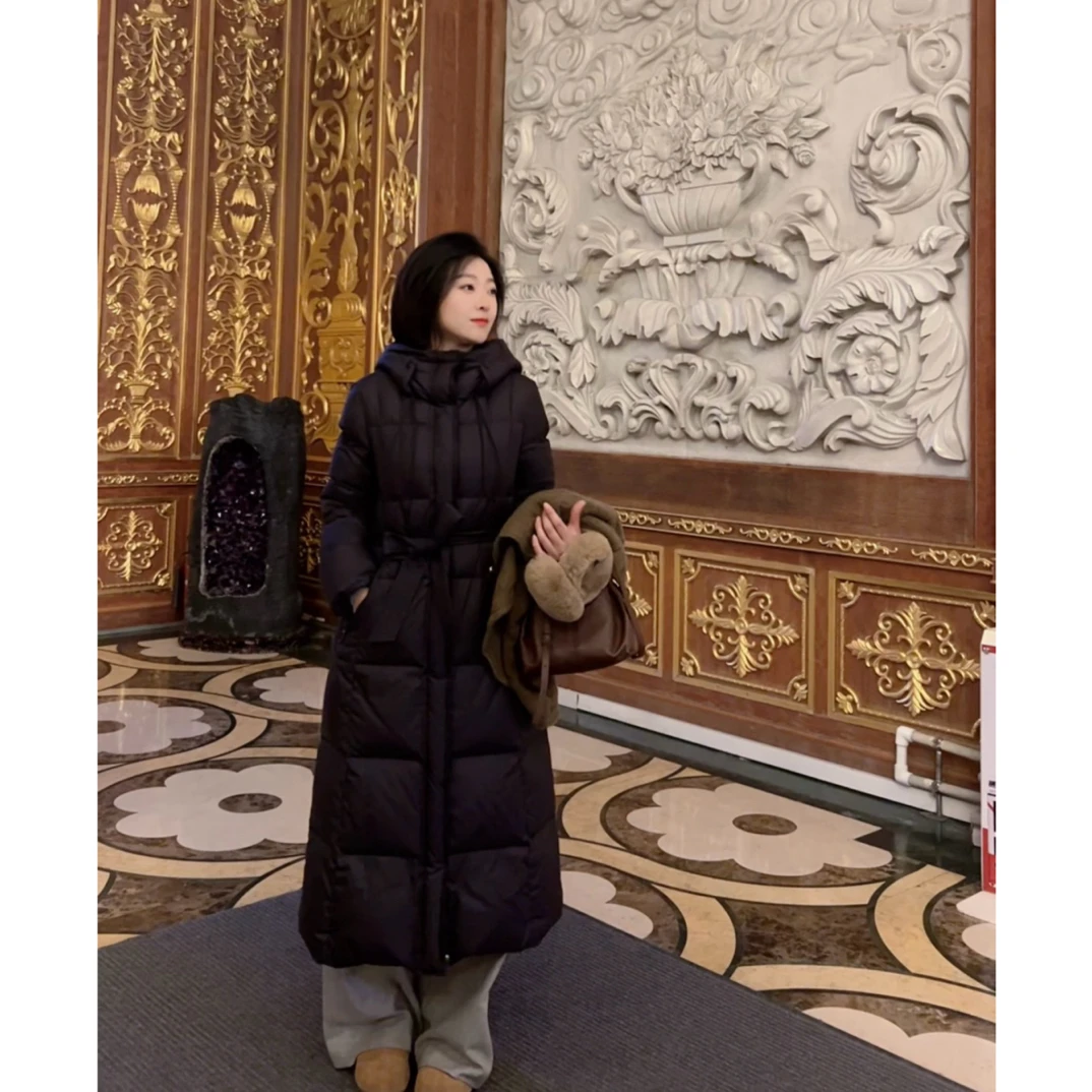简奢鹅绒服冬季新款修身时髦简约鹅绒过膝加厚保暖外套女