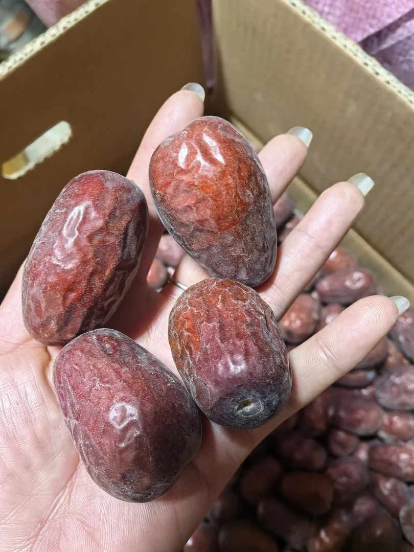 和田大枣原生态大果4—4.5公分8—10成干和田发货