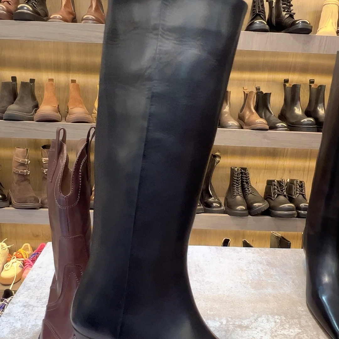 福利马皮长靴38码真皮大底
