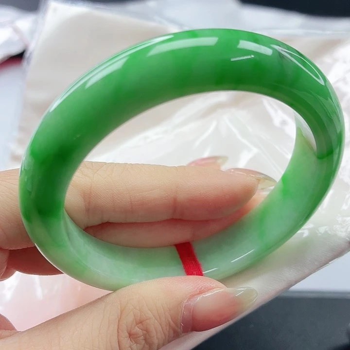 未镶嵌手镯翡翠，776