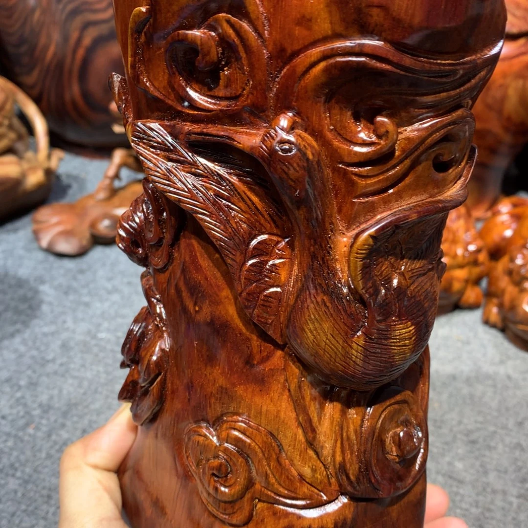 玉***踪木越南黄花梨紫料雕刻笔筒