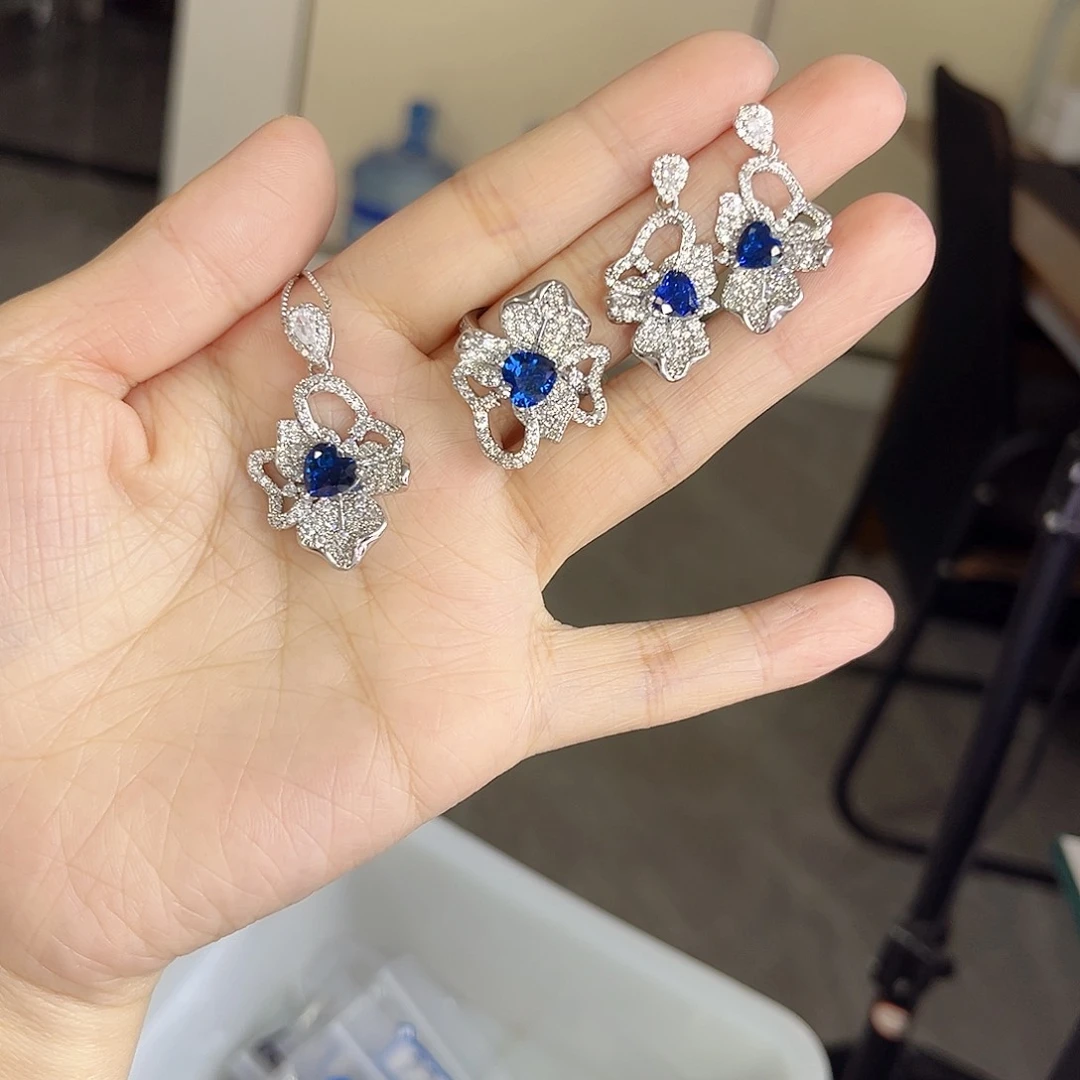 颈饰银S925镶嵌红宝石套装