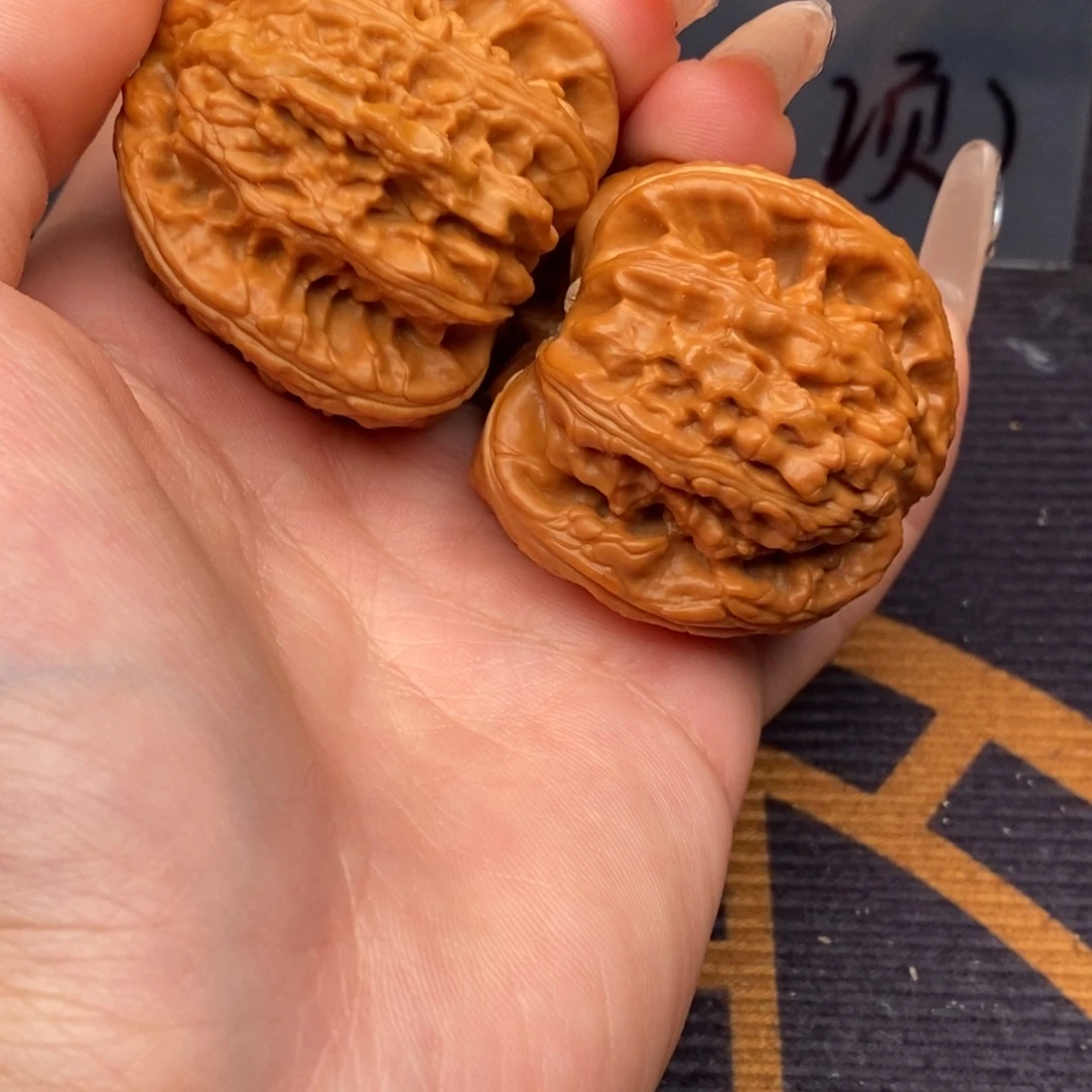 锅***^吊坠文玩核桃白狮子