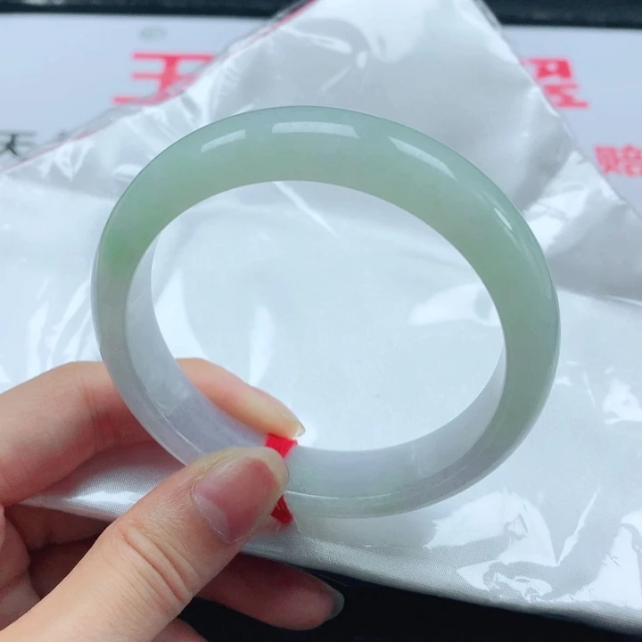 翡翠手镯未镶嵌翡翠手镯57