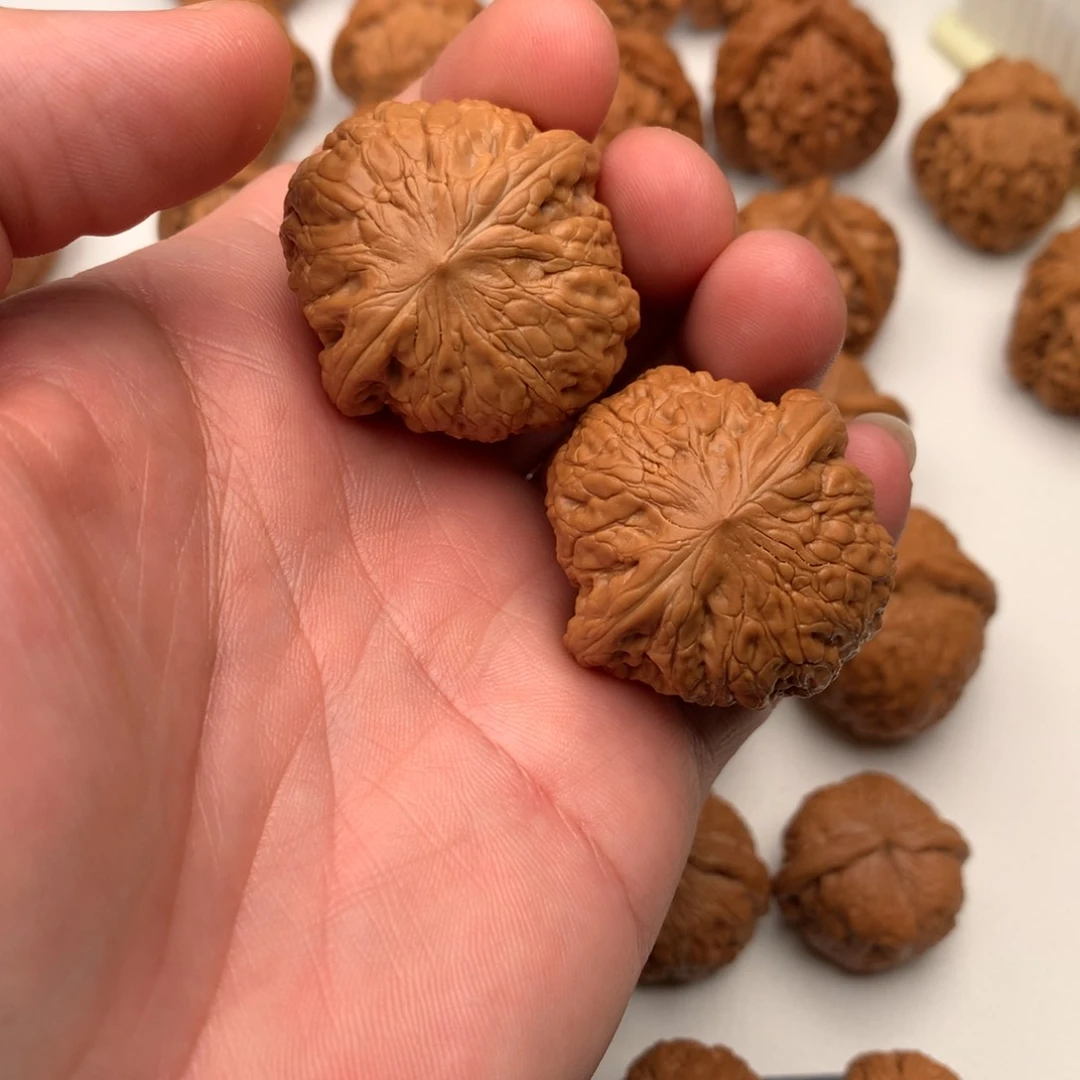 文玩核桃吊坠铁锤