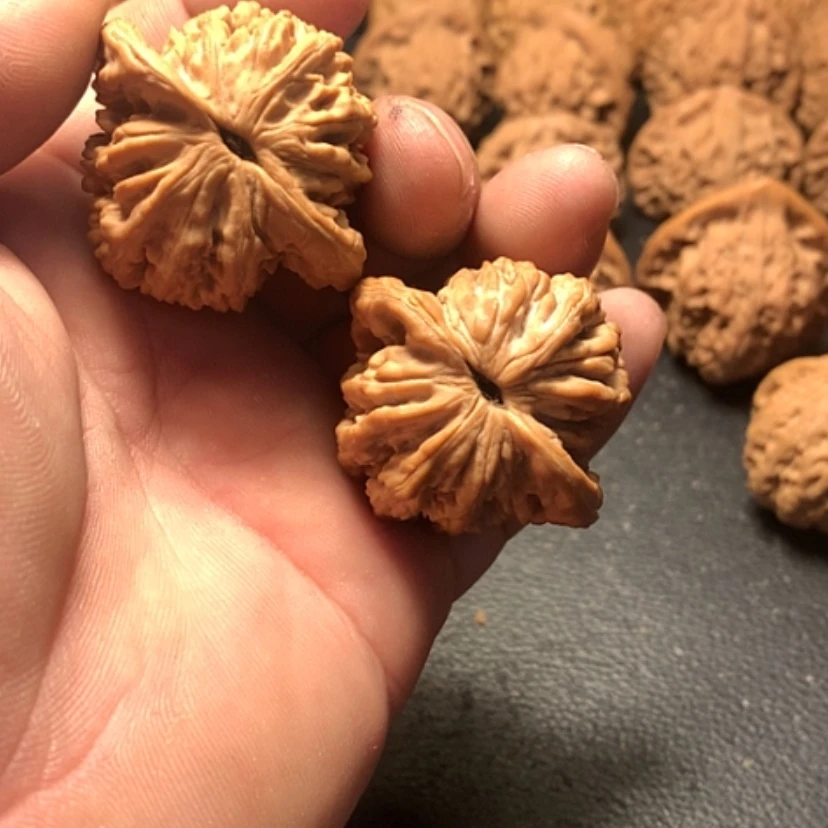 【闪购商品】吊坠文玩核桃R***江虎