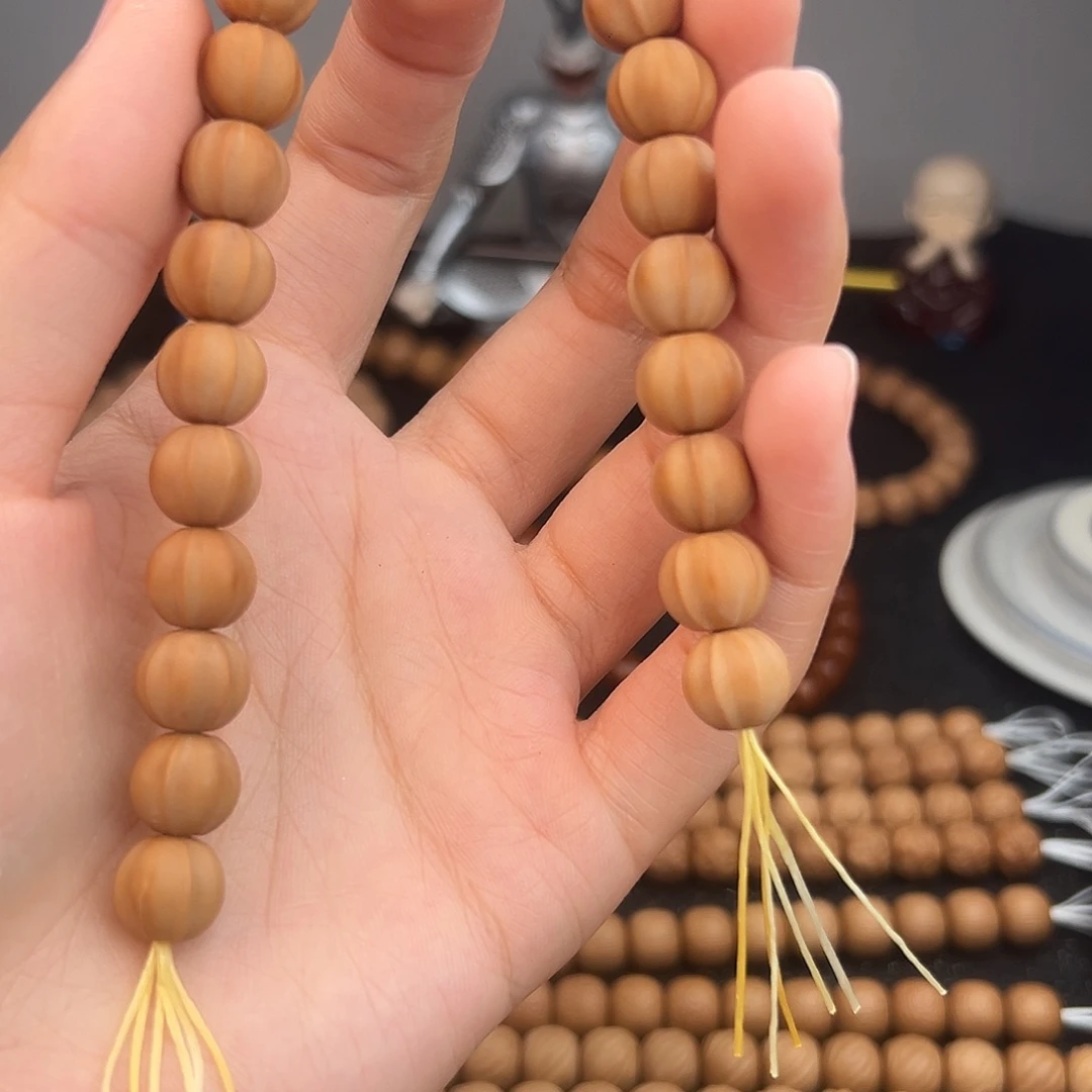 猴头核桃手串微瑕鲨鱼鳍