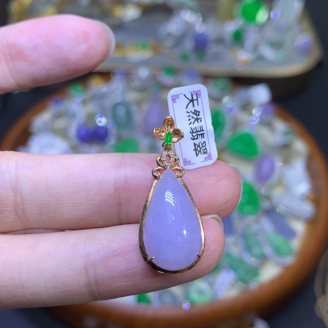 翡翠18K金镶嵌颈饰翡翠吊坠项链