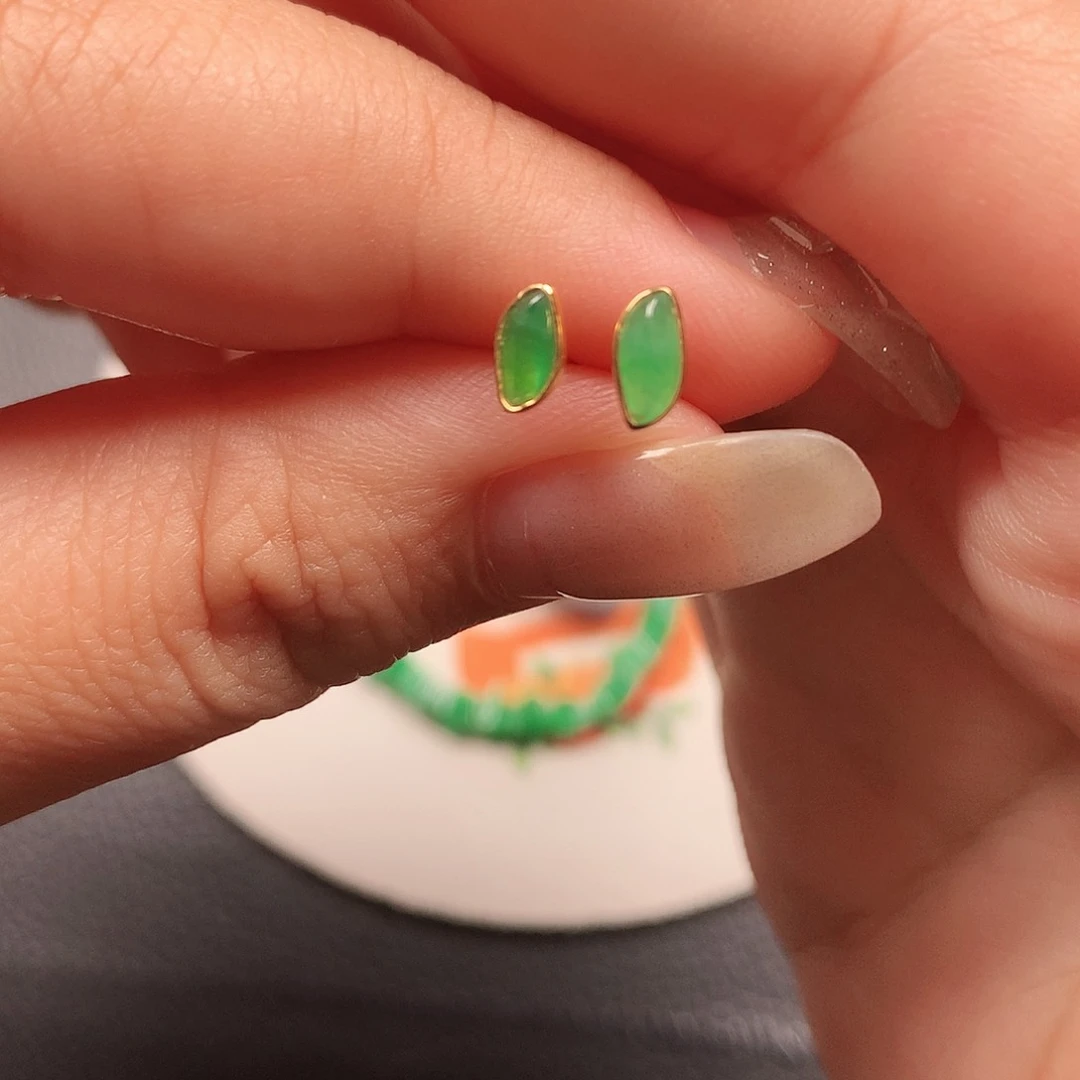 翡翠18K金镶嵌耳饰～*～翡翠