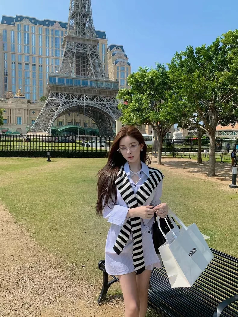 【巴黎画报】盐系清爽不规则条纹衬衫连衣裙女2025春夏新款披肩上衣
