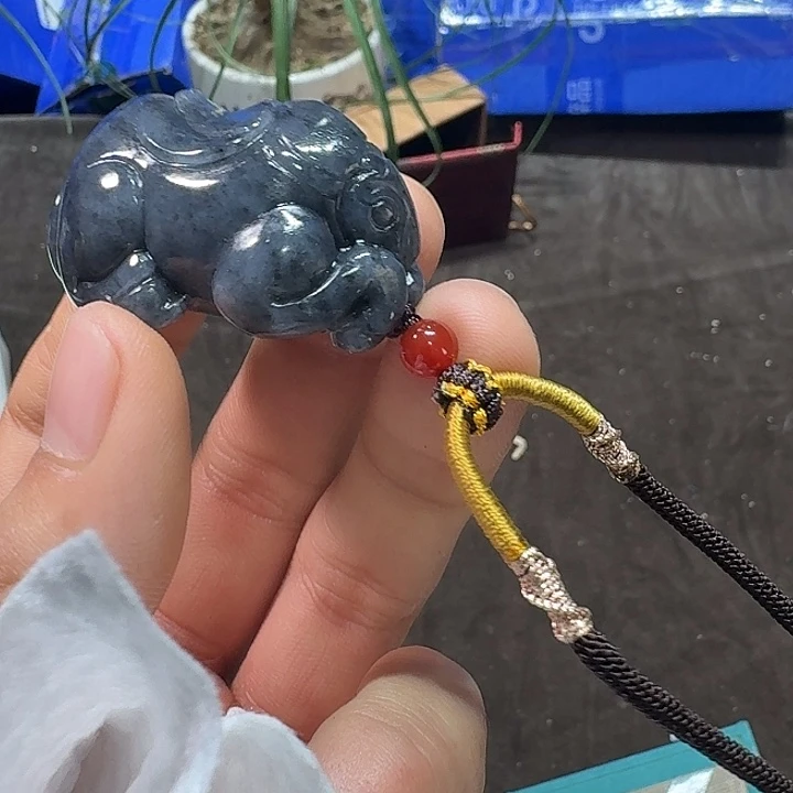 未镶嵌和田玉（糖玉）车挂