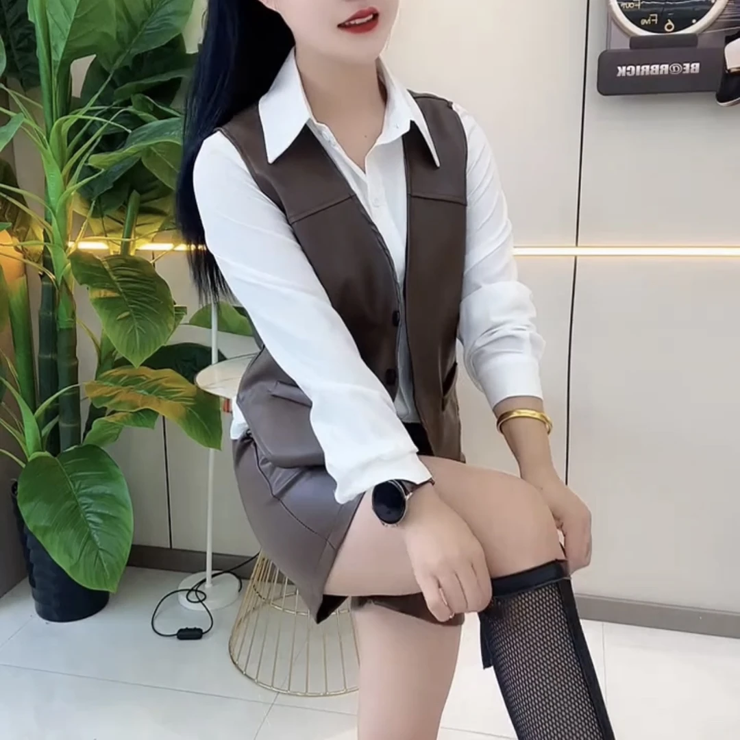秋季新款衬衫搭配马甲加短裤时尚套装女气质减龄显瘦百搭