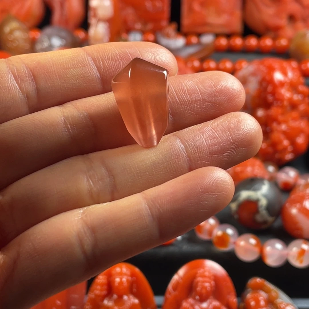 南红玛瑙未镶嵌天然原矿冰菊三通对孔13.2