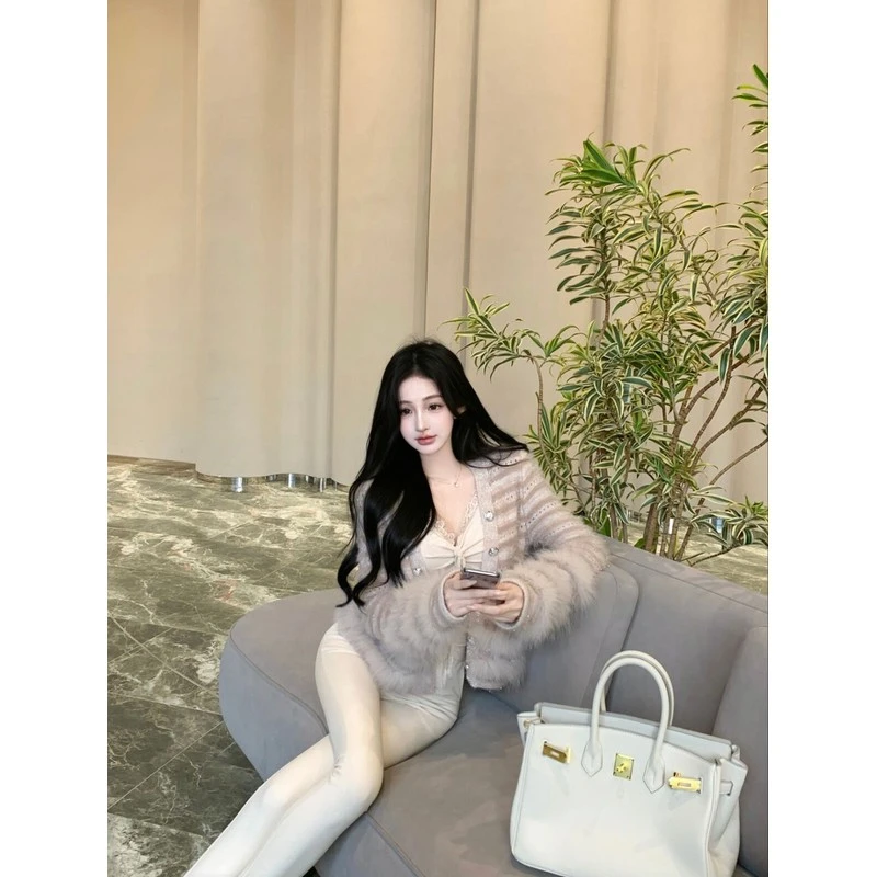 小香风气质名媛v领仿皮草外套女秋季高级感针织开衫宽松长袖上衣