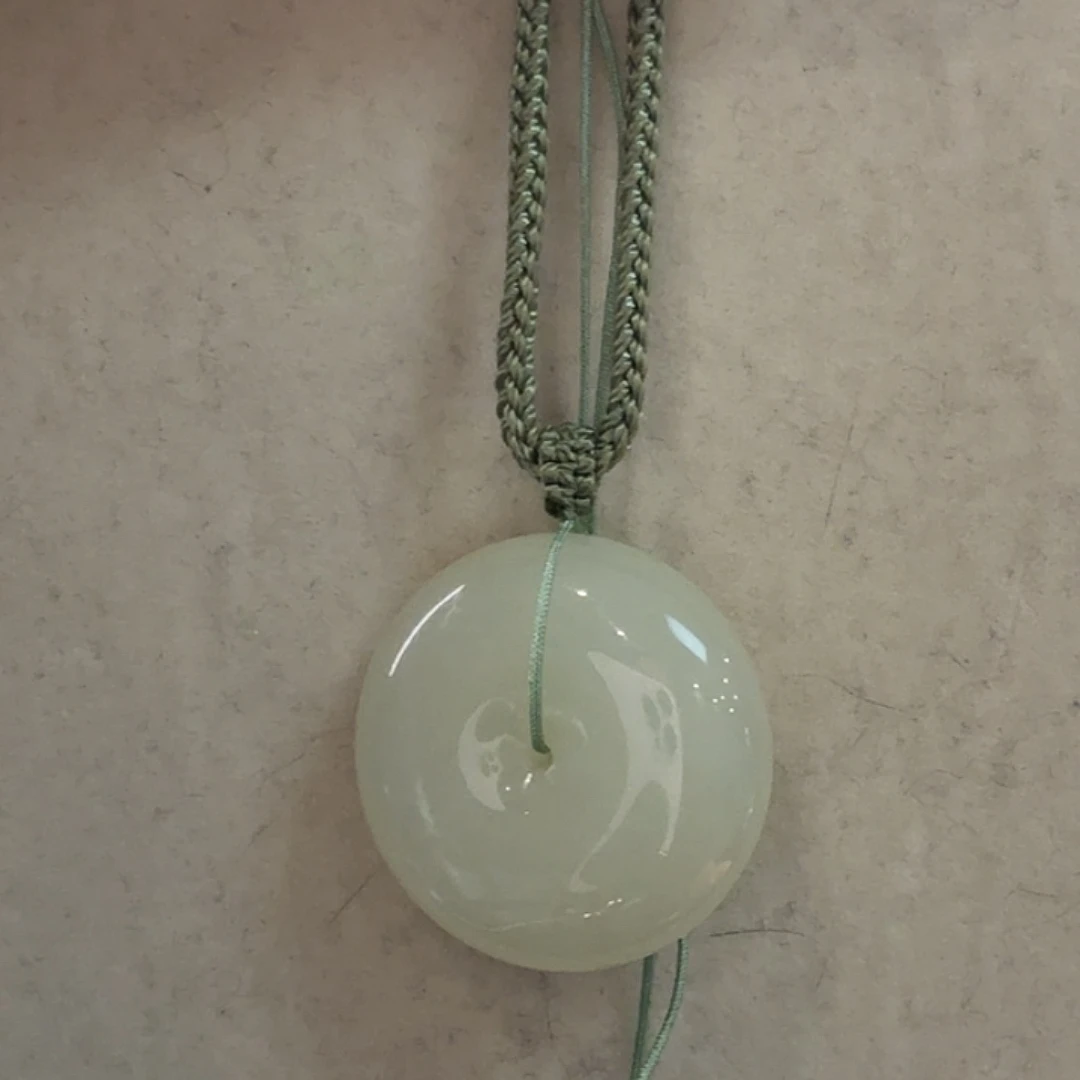 一***安和田玉未镶嵌颈饰