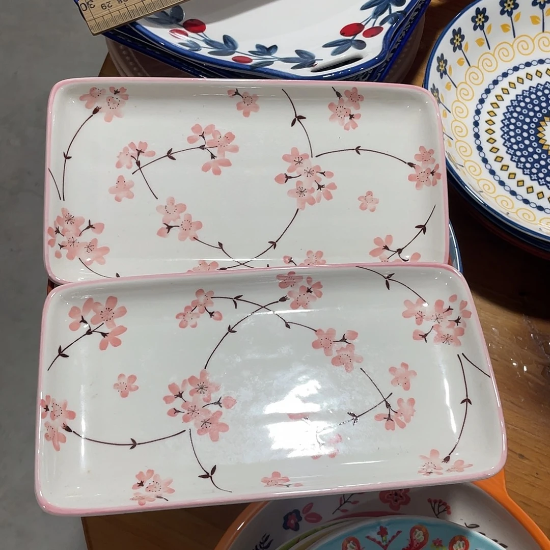 瓷    8寸温佩家 数量是2