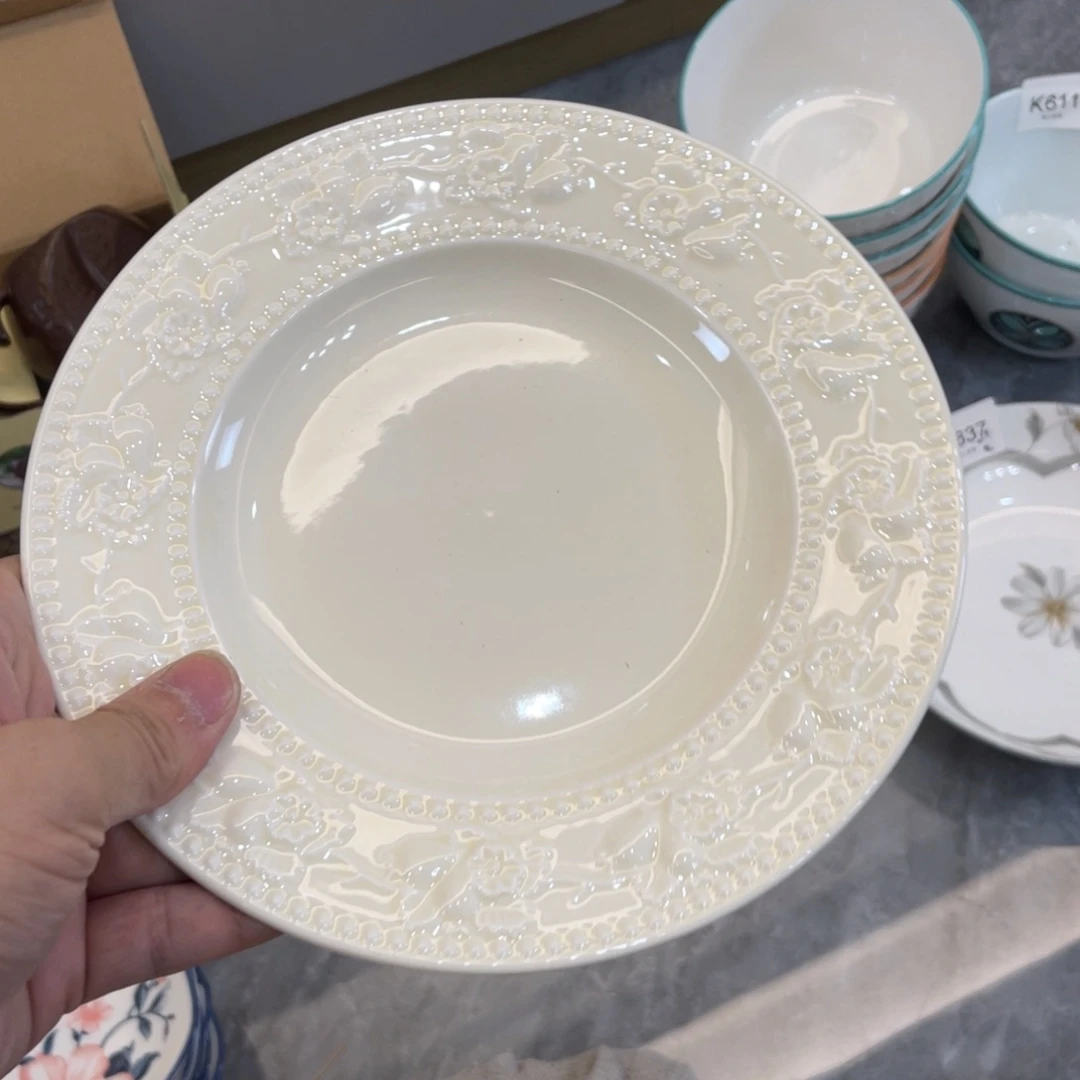陶瓷微瑕餐具介意勿拍，满18飞！
