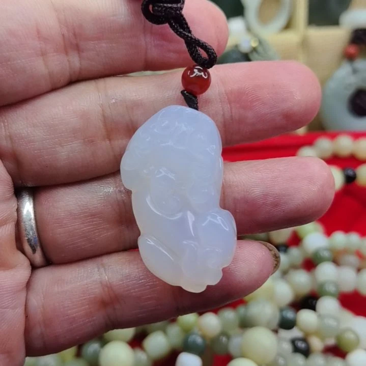 和田玉（糖玉）未镶嵌颈饰