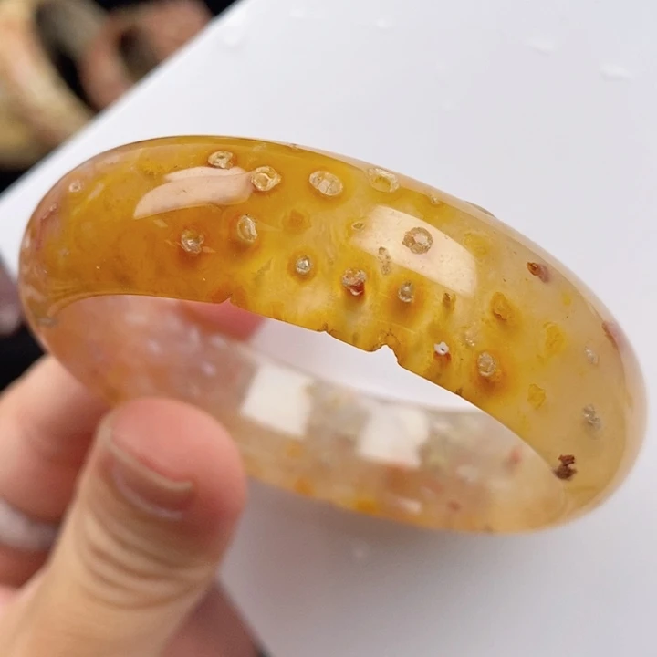 硅化玉未镶嵌手镯（圆镯）52