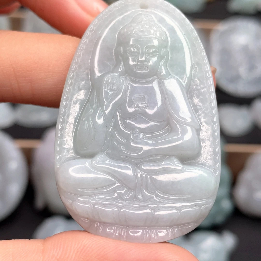 翡翠未镶嵌颈饰阿弥陀佛