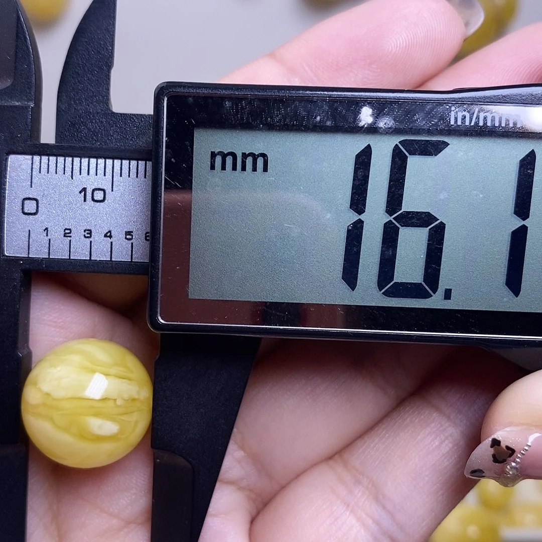 裸石琥珀未镶嵌蜜蜡圆珠