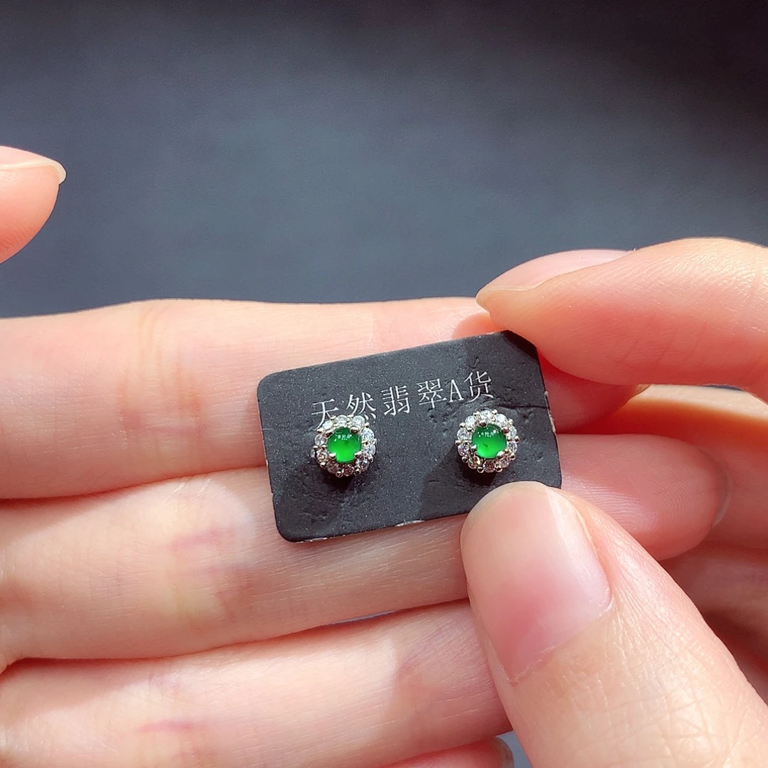 翡翠戒指未镶嵌翡翠